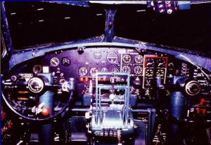 pb-1w_cockpit1_tn.jpg